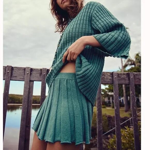 Free People FP Beach Kenzie Sweater Womens XS Frosty Spruce Green - Picture 4 of 13